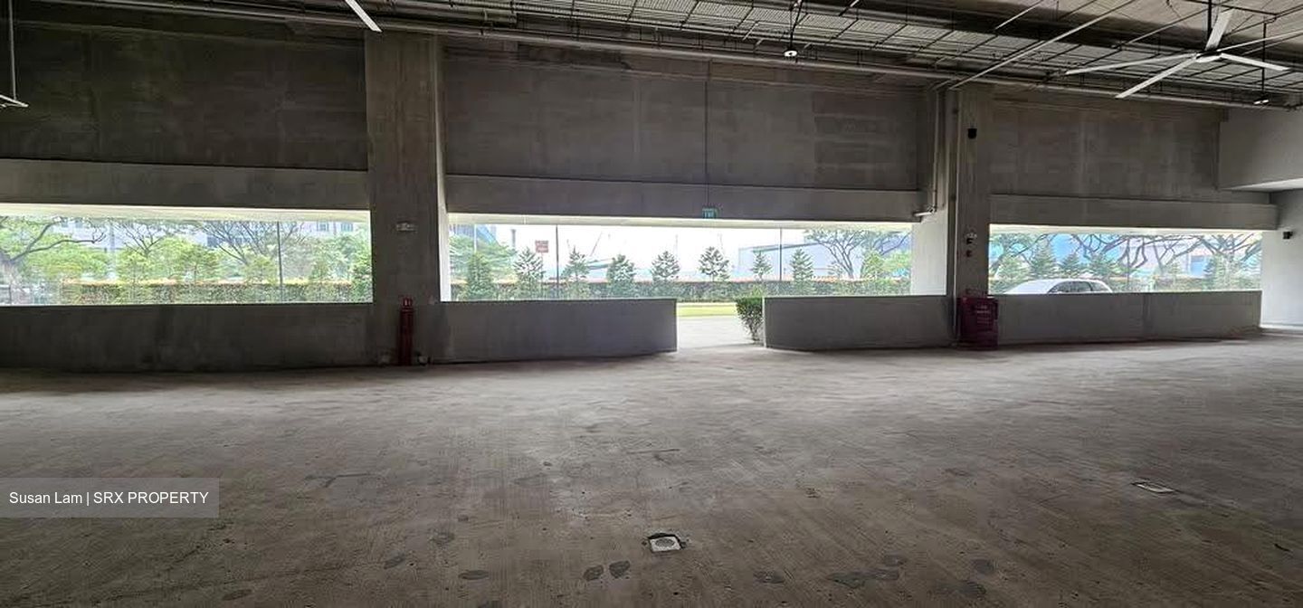 Tuas Road (D22), Retail #633272981